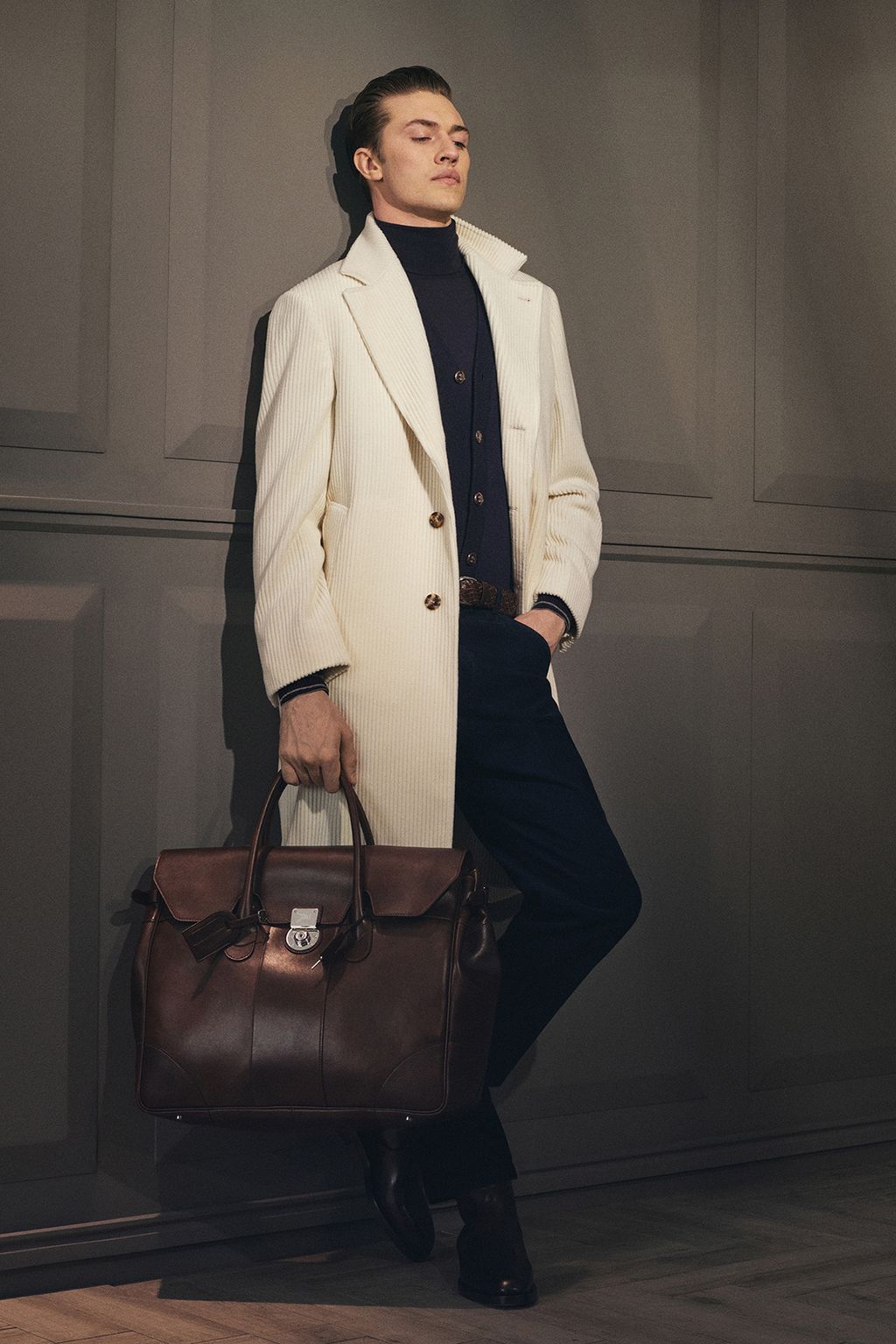 Fashion Week Milan Fall/Winter 2024 look 19 from the Brunello Cucinelli collection menswear