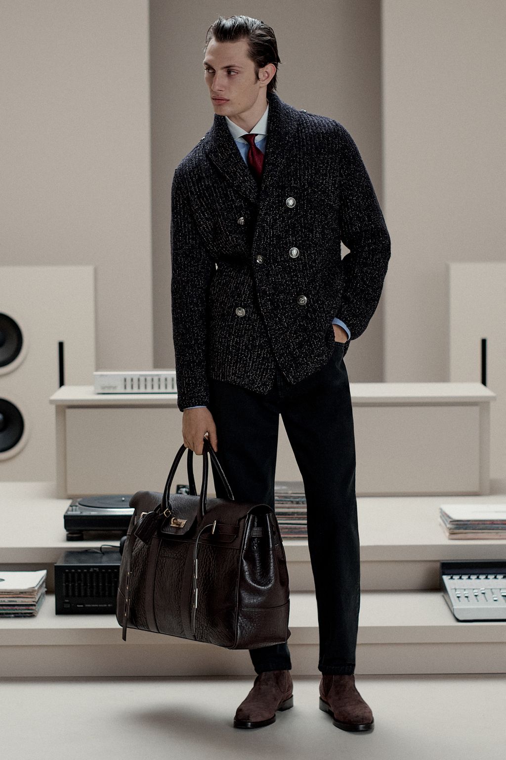 Fashion Week Milan Fall/Winter 2025 look 38 from the Brunello Cucinelli collection menswear