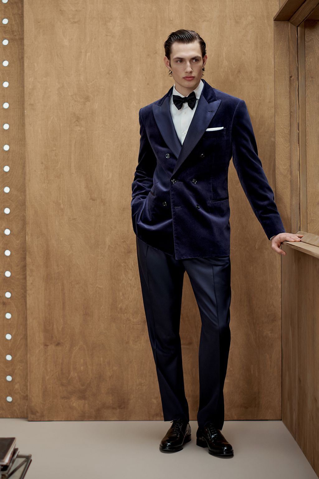 Fashion Week Milan Fall/Winter 2025 look 42 from the Brunello Cucinelli collection menswear