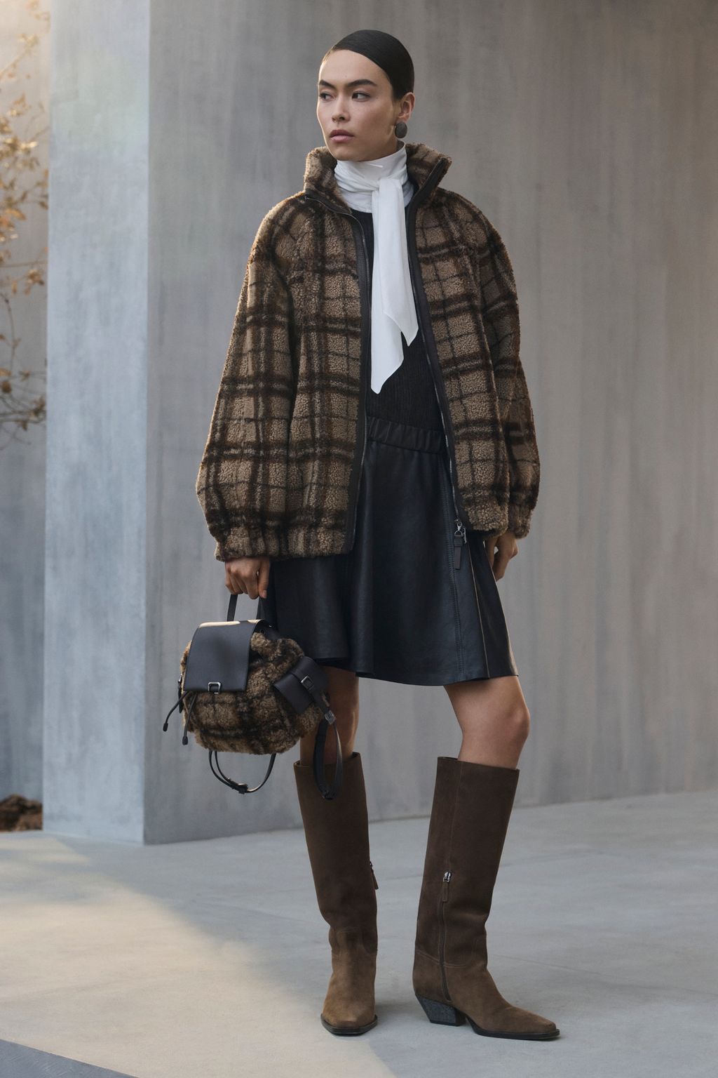 Fashion Week Milan Fall/Winter 2026 look 7 from the Brunello Cucinelli collection womenswear