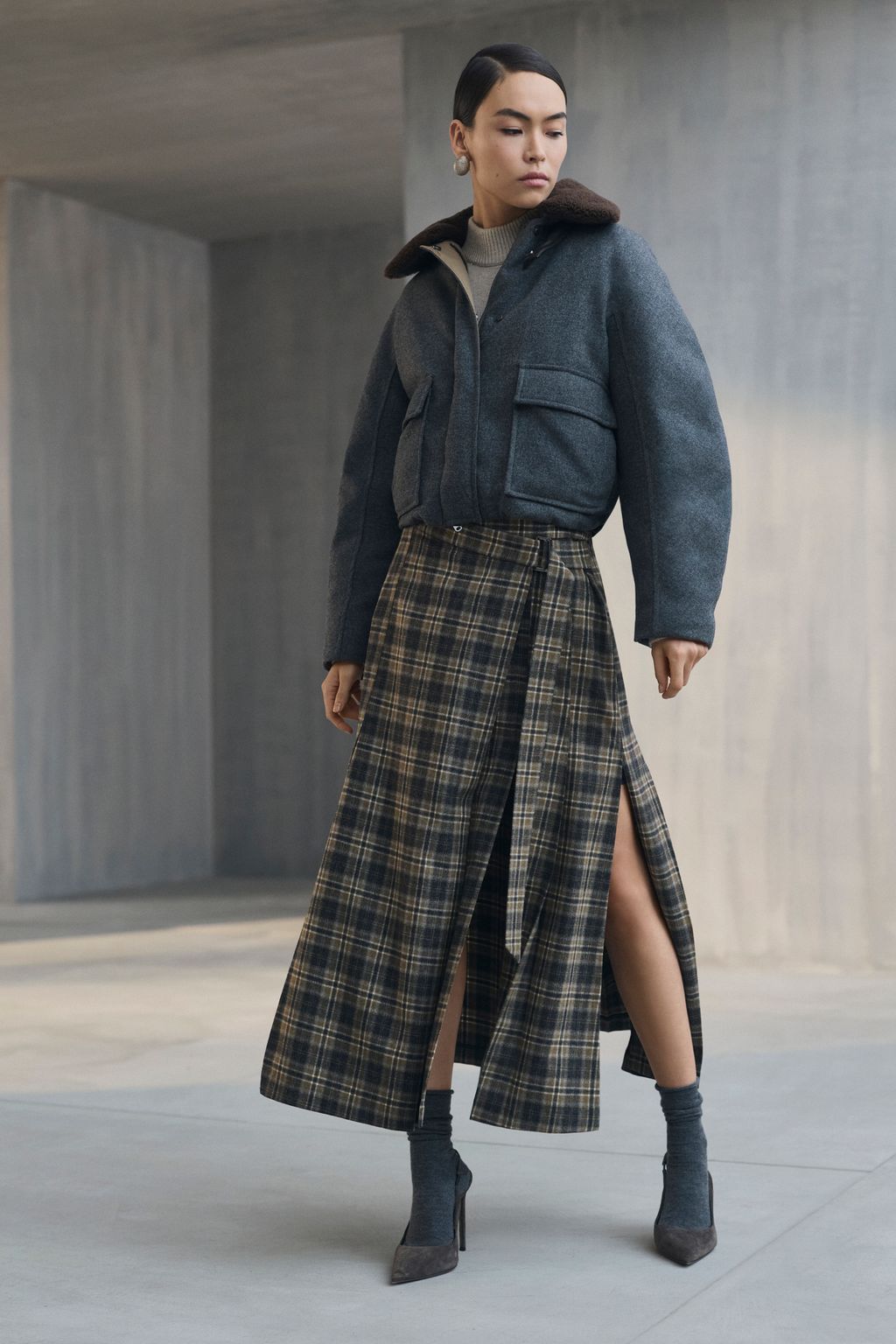 Fashion Week Milan Fall/Winter 2026 look 17 from the Brunello Cucinelli collection womenswear