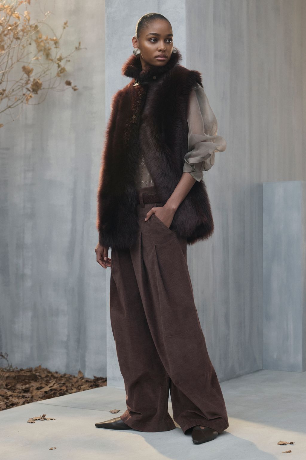 Fashion Week Milan Fall/Winter 2026 look 19 from the Brunello Cucinelli collection womenswear