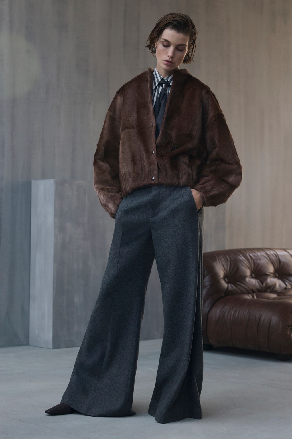 Fashion Week Milan Fall/Winter 2026 look 25 de la collection Brunello Cucinelli womenswear