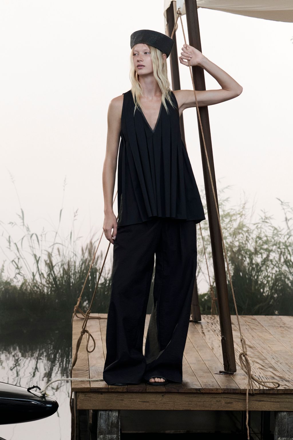 Fashion Week Milan Spring/Summer 2023 look 29 from the Brunello Cucinelli collection womenswear