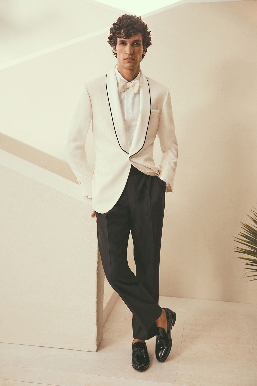 Fashion Week Milan Spring/Summer 2024 look 34 from the Brunello Cucinelli collection menswear