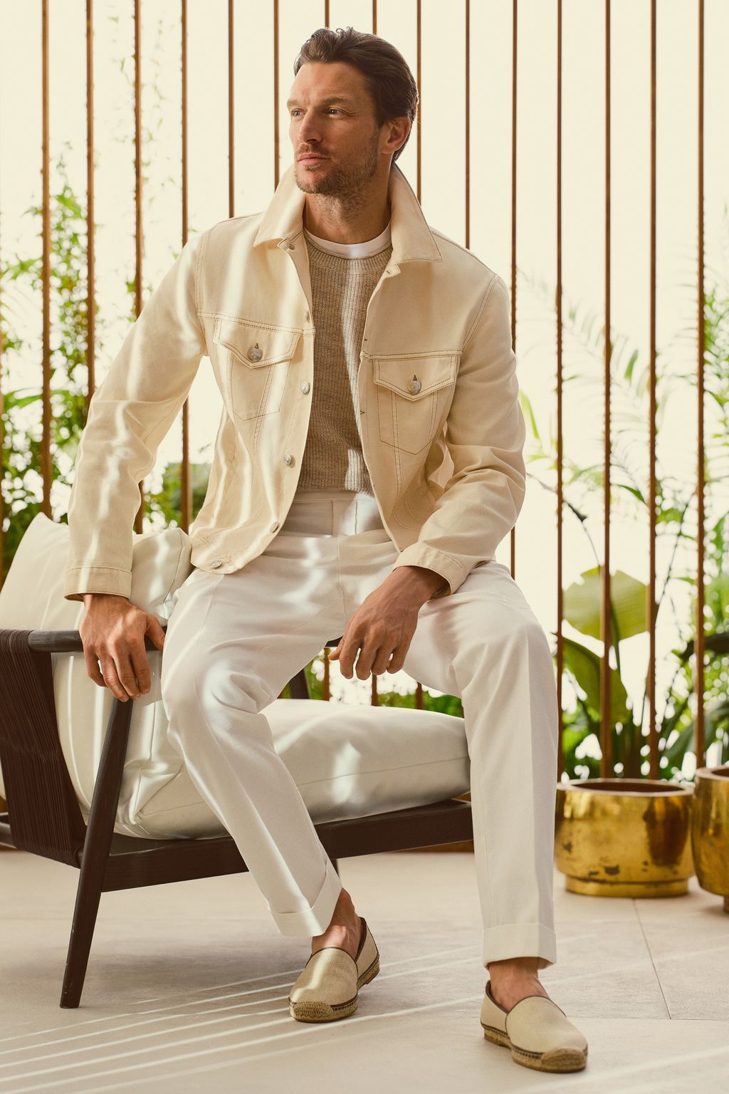 Fashion Week Milan Spring-Summer 2025 look 22 from the Brunello Cucinelli collection menswear