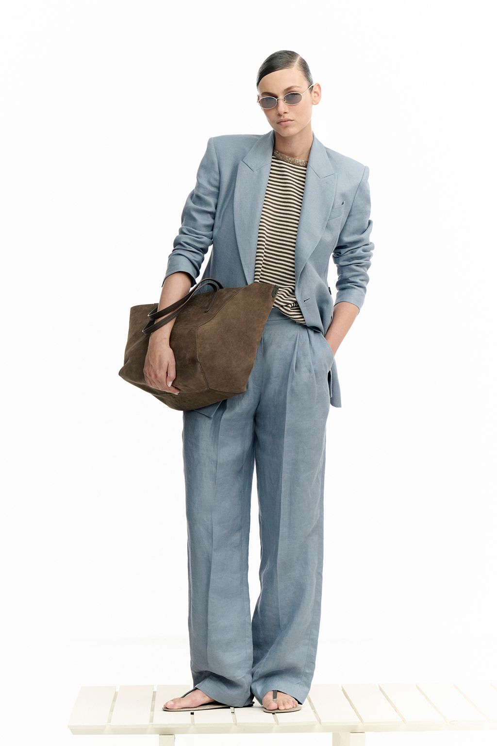 Fashion Week Milan Spring-Summer 2025 look 17 from the Brunello Cucinelli collection womenswear