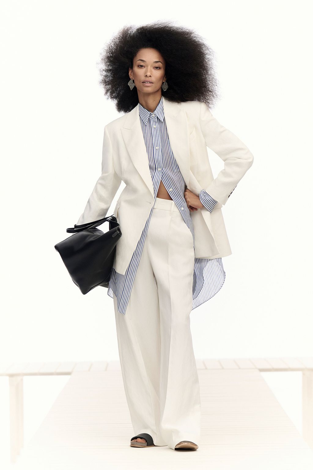 Fashion Week Milan Spring/Summer 2025 look 18 from the Brunello Cucinelli collection womenswear