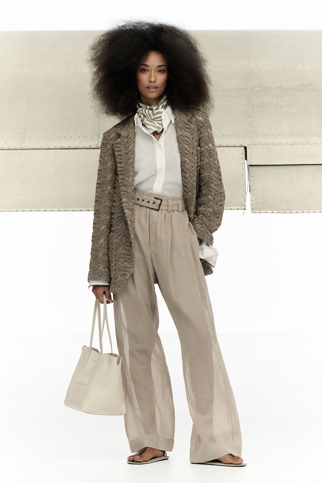 Fashion Week Milan Spring-Summer 2025 look 24 from the Brunello Cucinelli collection womenswear