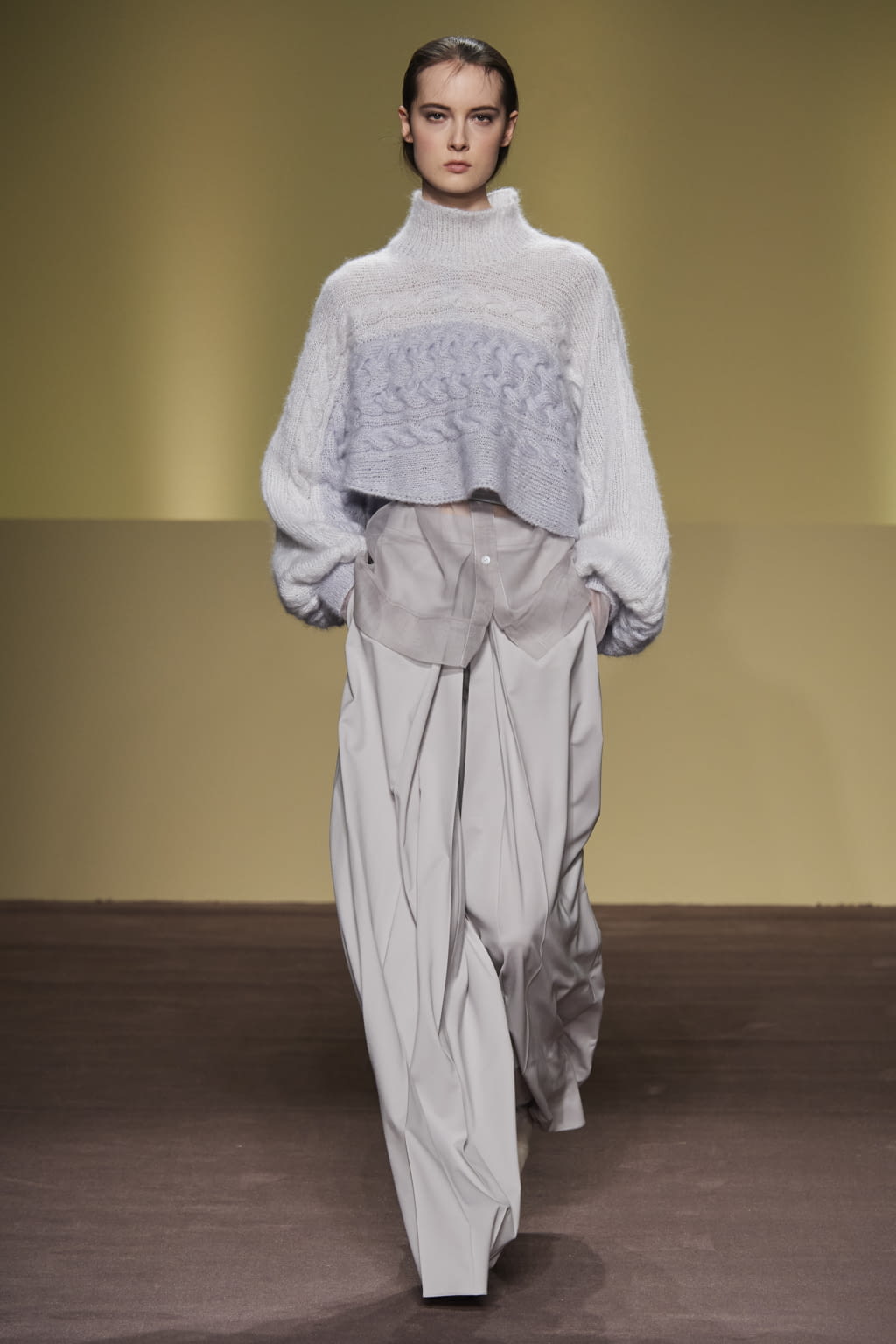 Fashion Week Milan Fall/Winter 2021 look 28 de la collection BUDAPEST SELECT womenswear