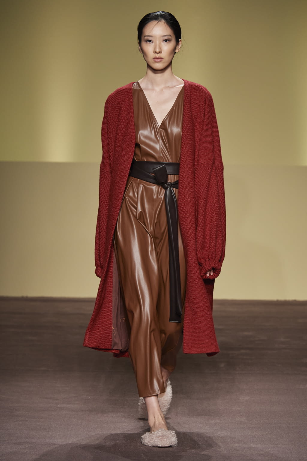 Fashion Week Milan Fall/Winter 2021 look 67 from the BUDAPEST SELECT collection womenswear
