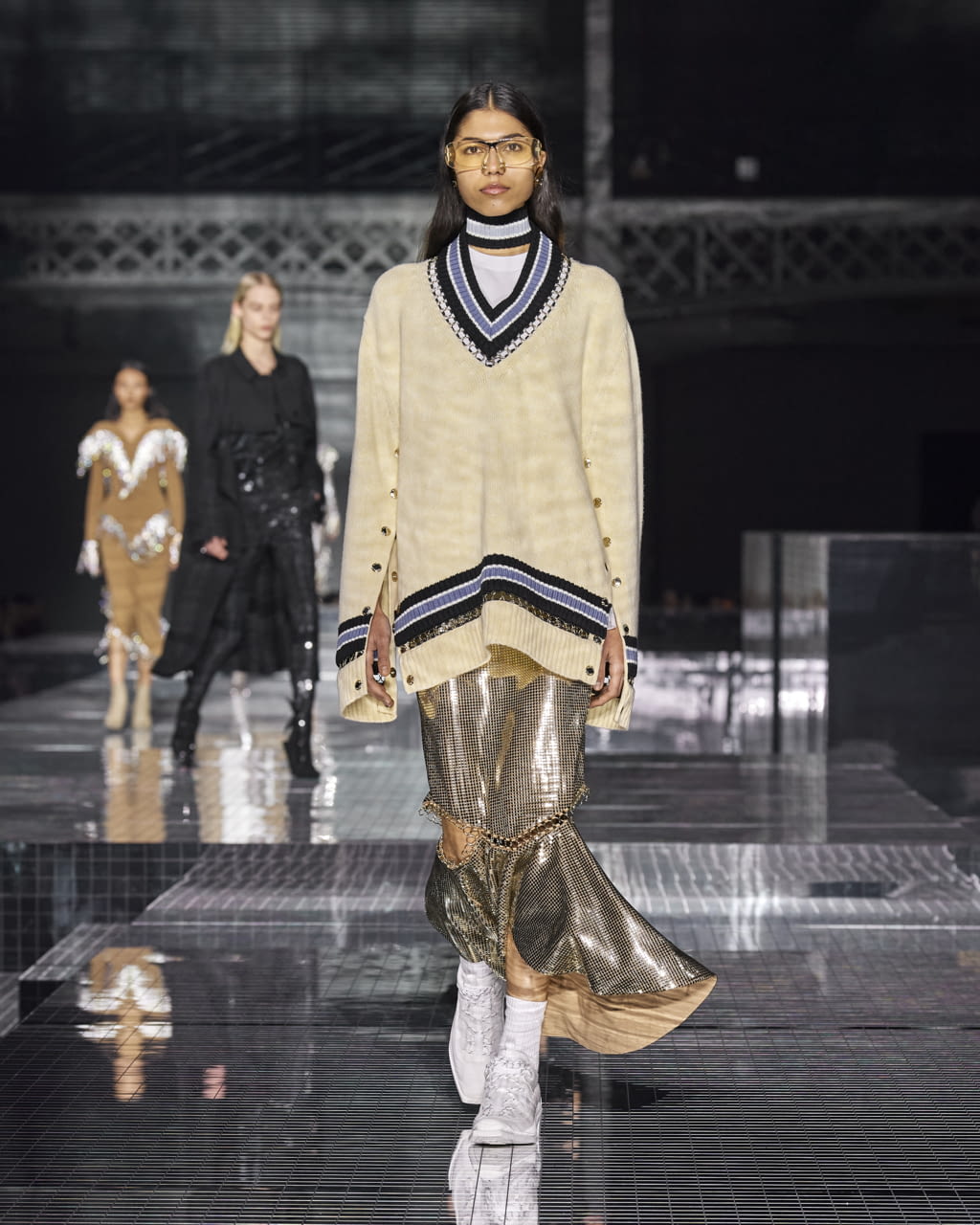 Fashion Week London Fall/Winter 2020 look 103 from the Burberry collection womenswear