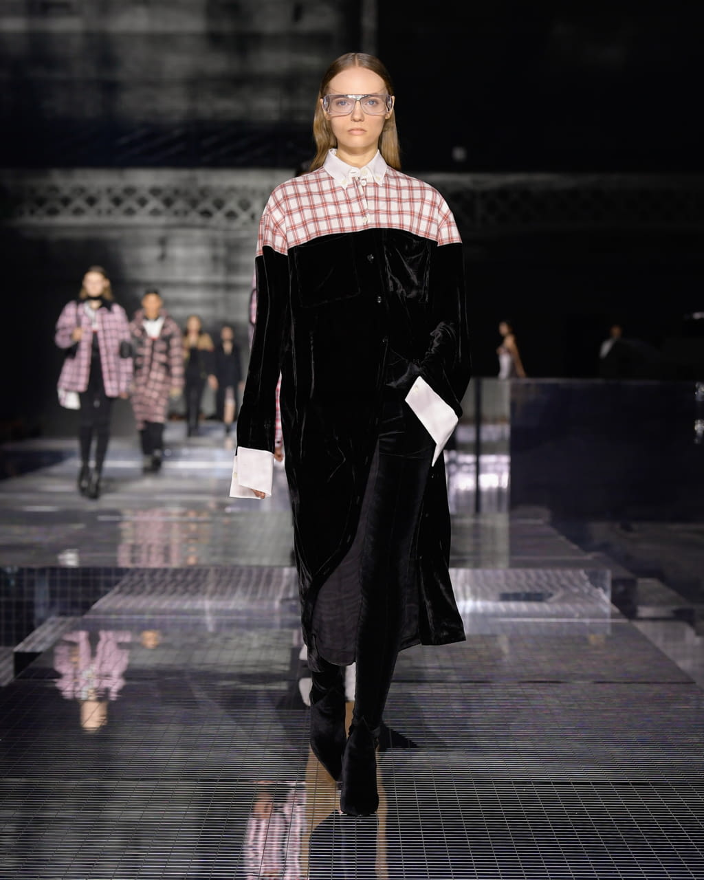 Fashion Week London Fall/Winter 2020 look 64 from the Burberry collection 女装