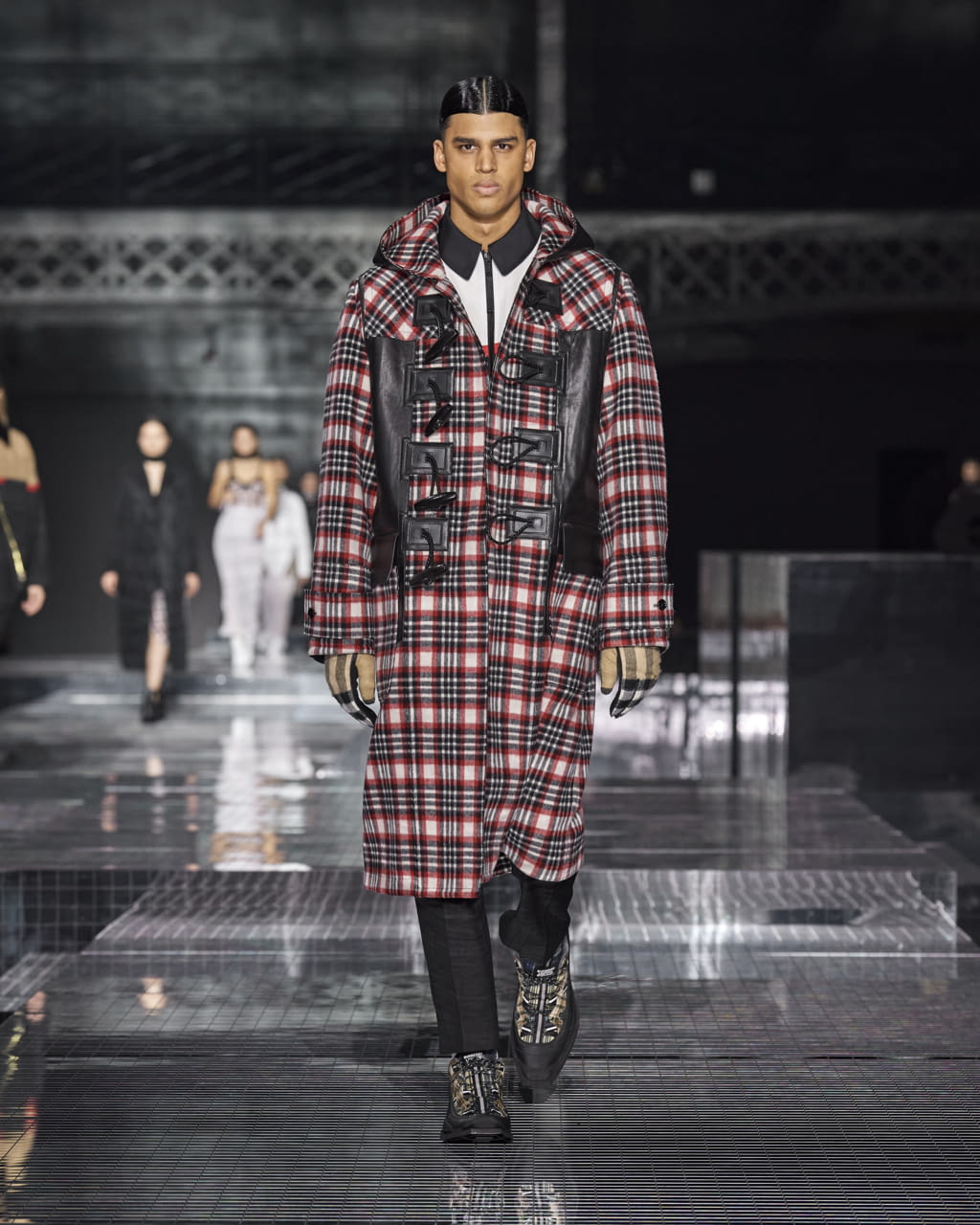 Fashion Week London Fall/Winter 2020 look 68 from the Burberry collection womenswear