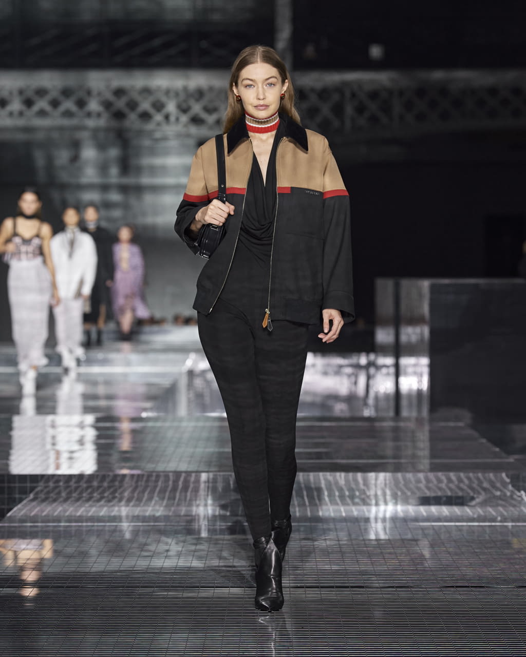 Fashion Week London Fall/Winter 2020 look 69 from the Burberry collection womenswear