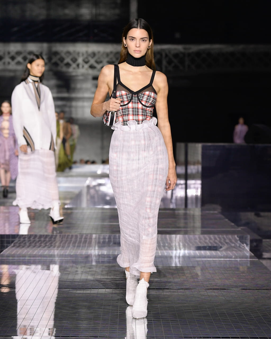 Fashion Week London Fall/Winter 2020 look 71 de la collection Burberry womenswear