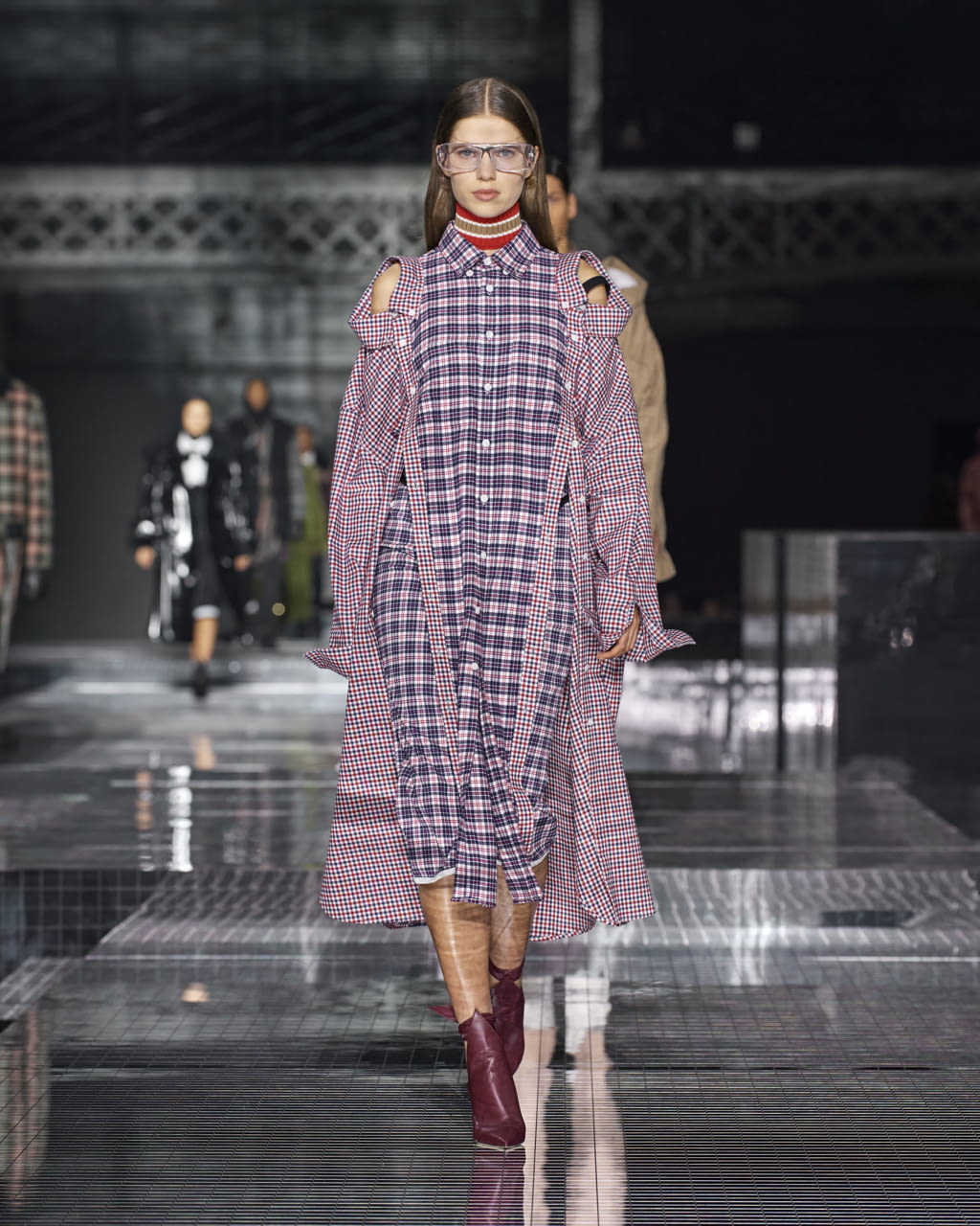 Fashion Week London Fall/Winter 2020 look 80 from the Burberry collection womenswear