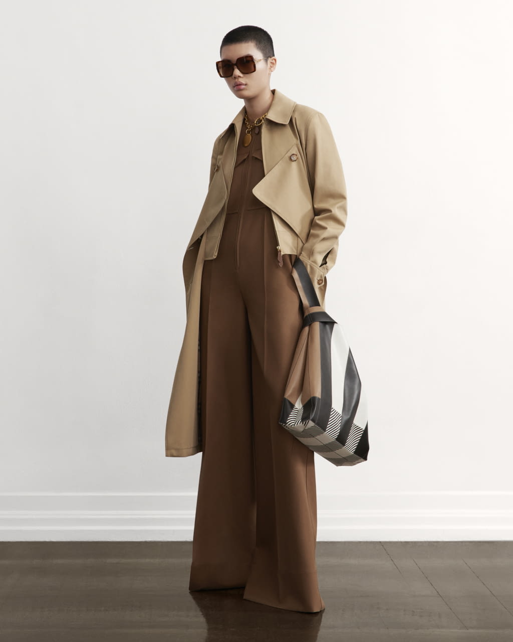 Fashion Week London Pre-Fall 2021 look 32 from the Burberry collection 女装