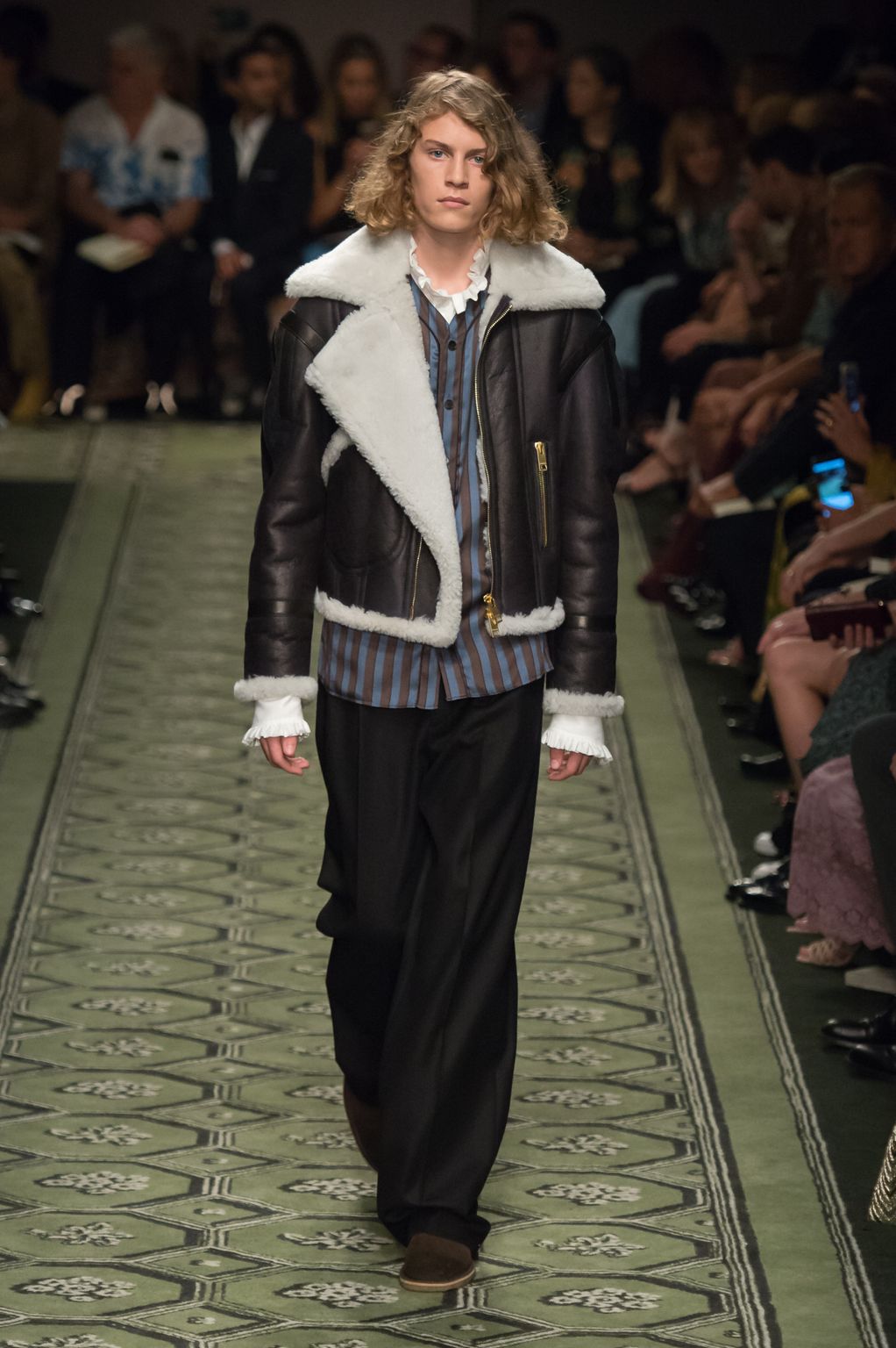 Fashion Week London Fall/Winter 2016 look 14 from the Burberry collection womenswear