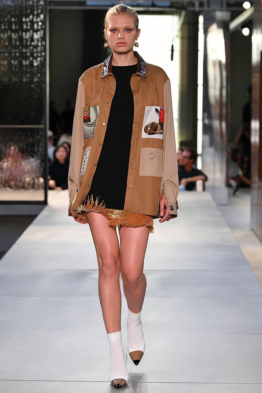 Fashion Week London Spring/Summer 2019 look 87 from the Burberry collection womenswear