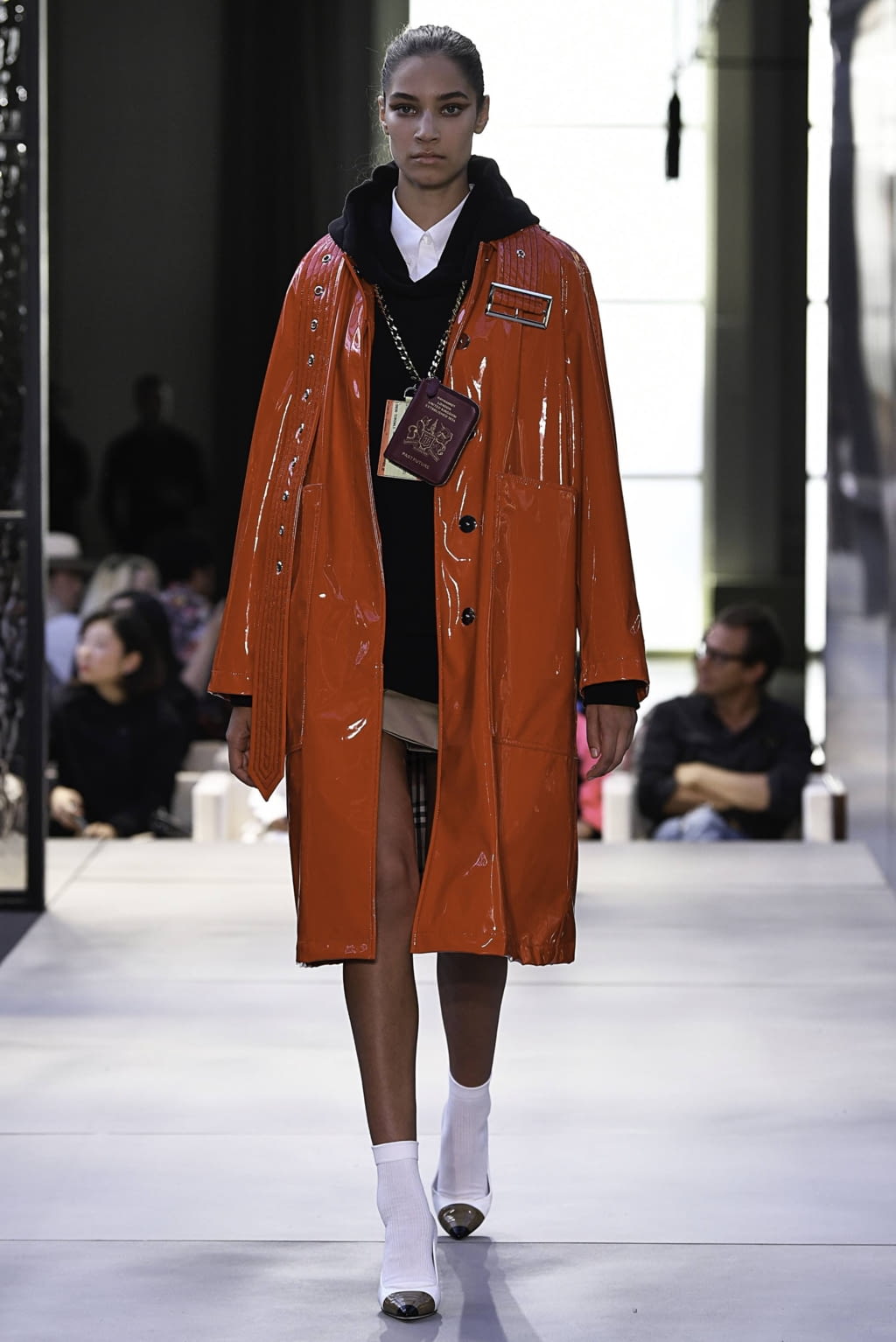 Fashion Week London Spring/Summer 2019 look 93 from the Burberry collection womenswear