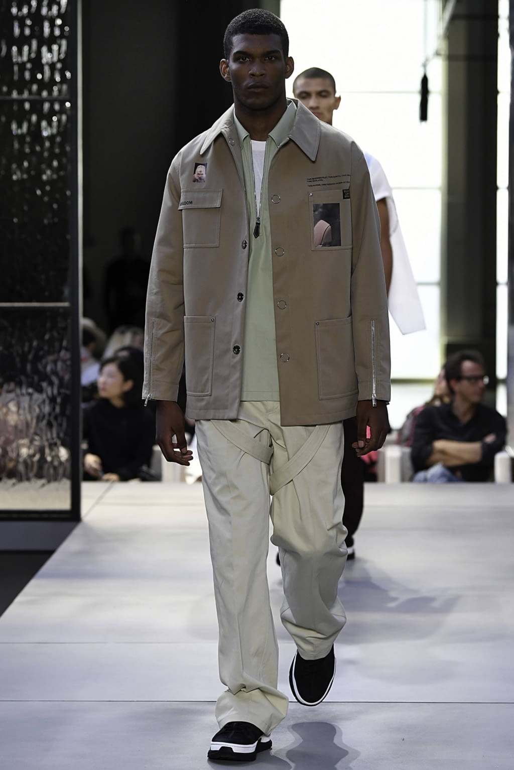 Fashion Week London Spring/Summer 2019 look 111 from the Burberry collection menswear