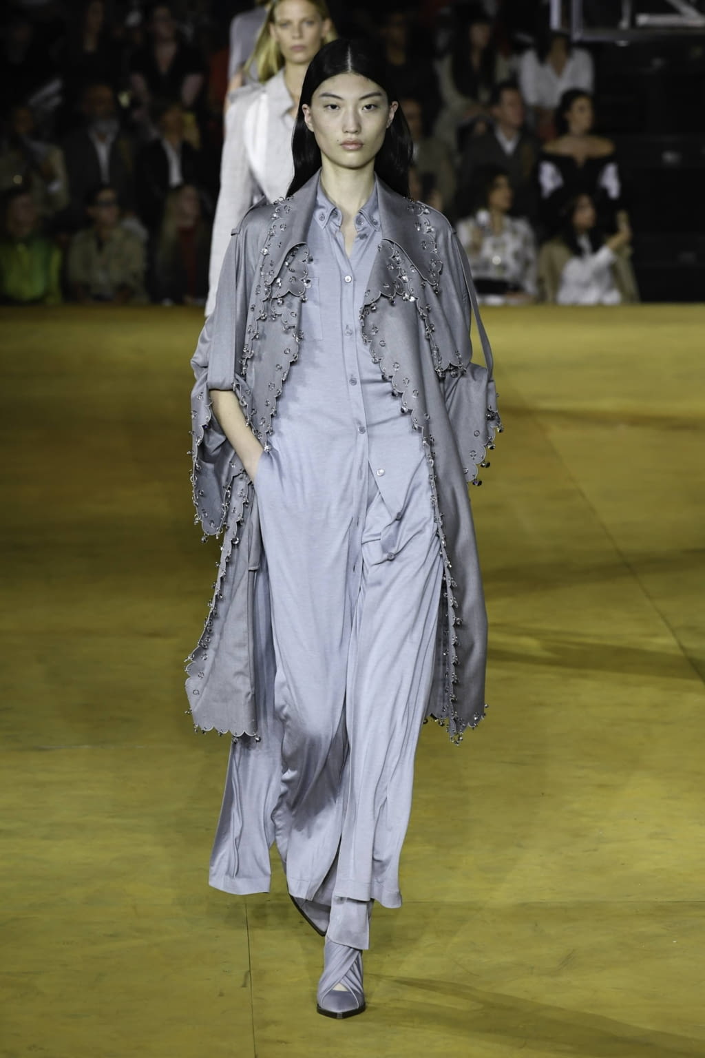 Fashion Week London Spring/Summer 2020 look 22 from the Burberry collection 女装