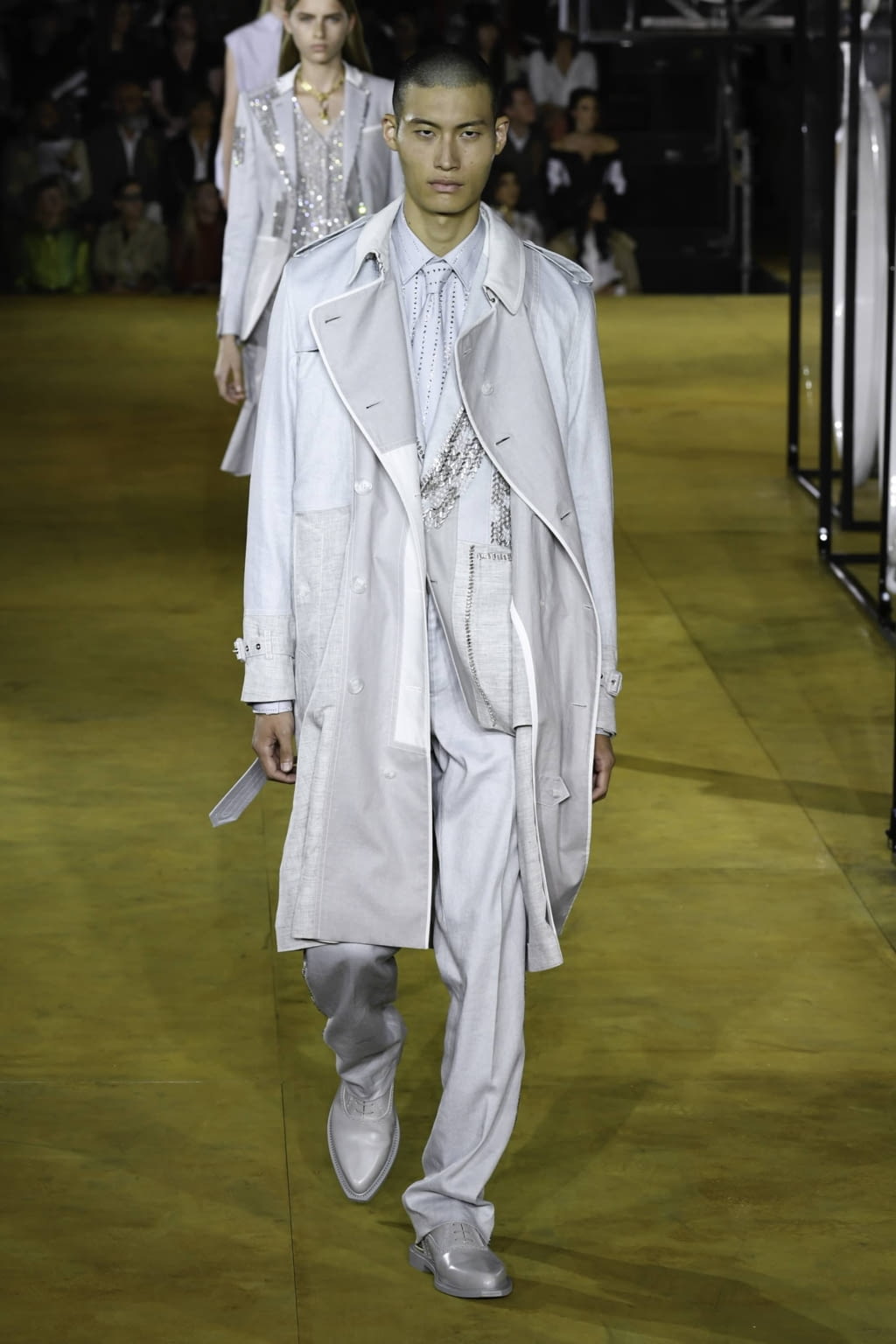 Fashion Week London Spring/Summer 2020 look 45 from the Burberry collection 女装