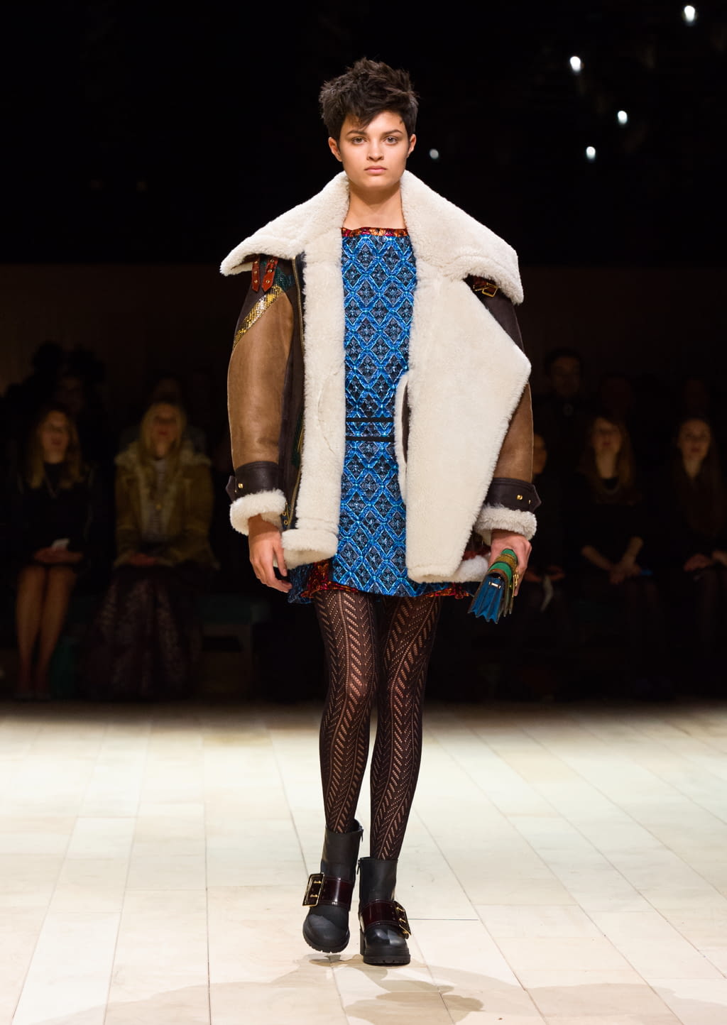 Fashion Week London Fall/Winter 2016 look 125 from the Burberry collection 女装
