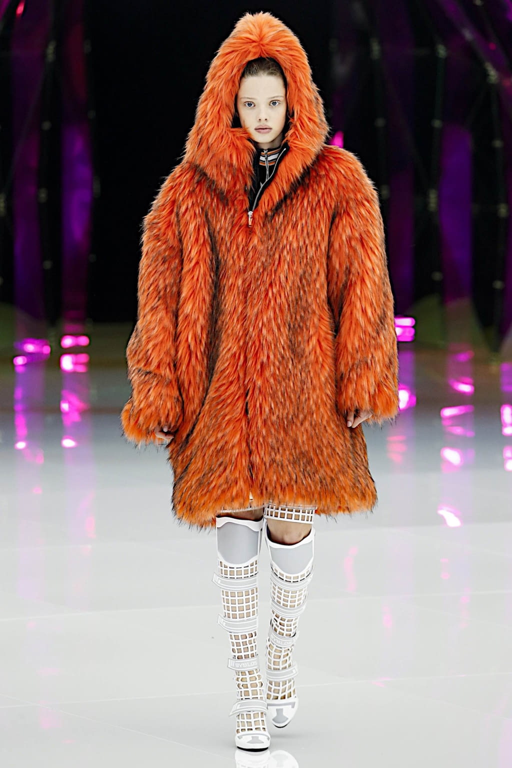 Fashion Week Milan Fall/Winter 2019 look 2 from the Byblos Milano collection womenswear