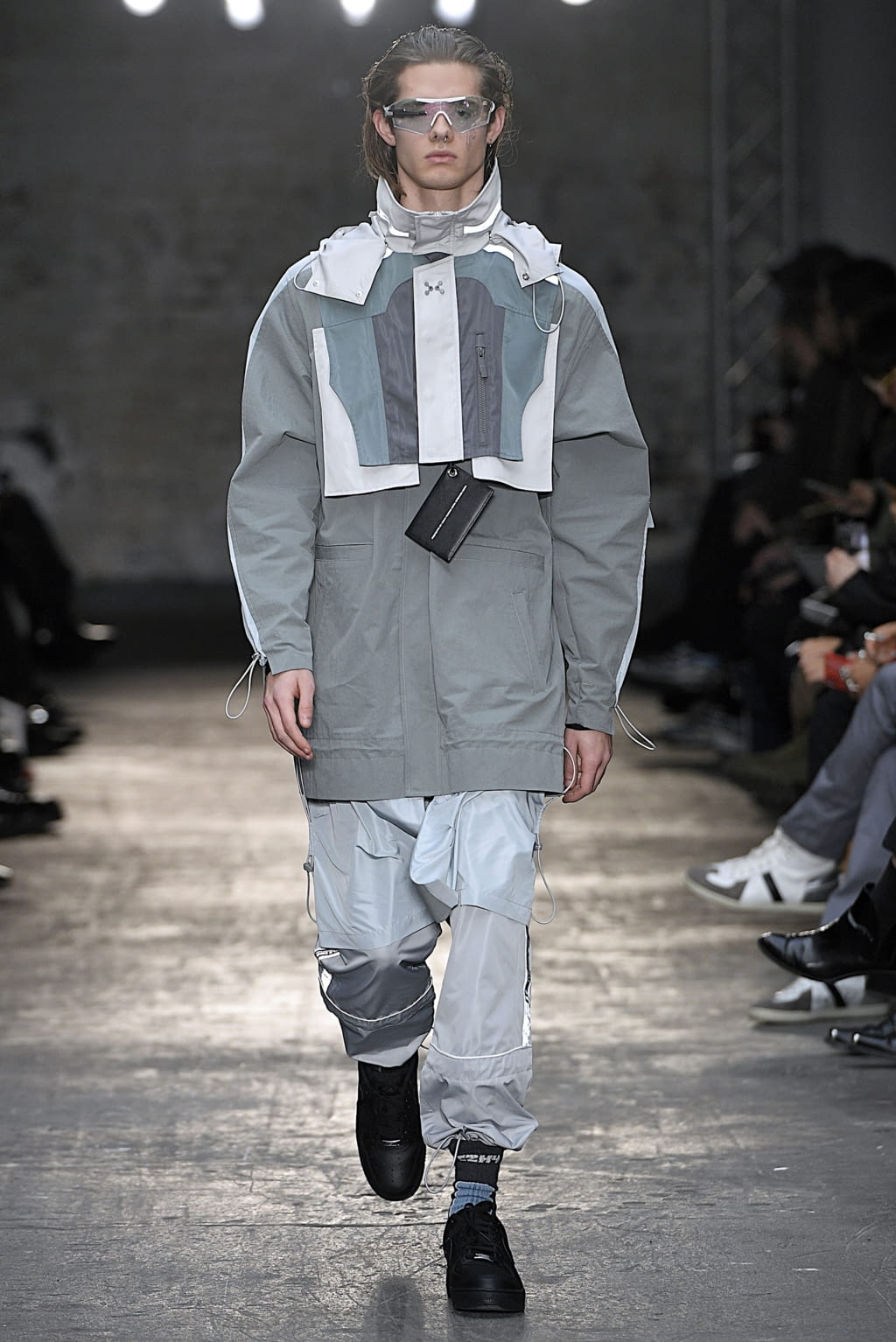 Fashion Week London Fall/Winter 2019 look 3 from the C2H4 collection menswear