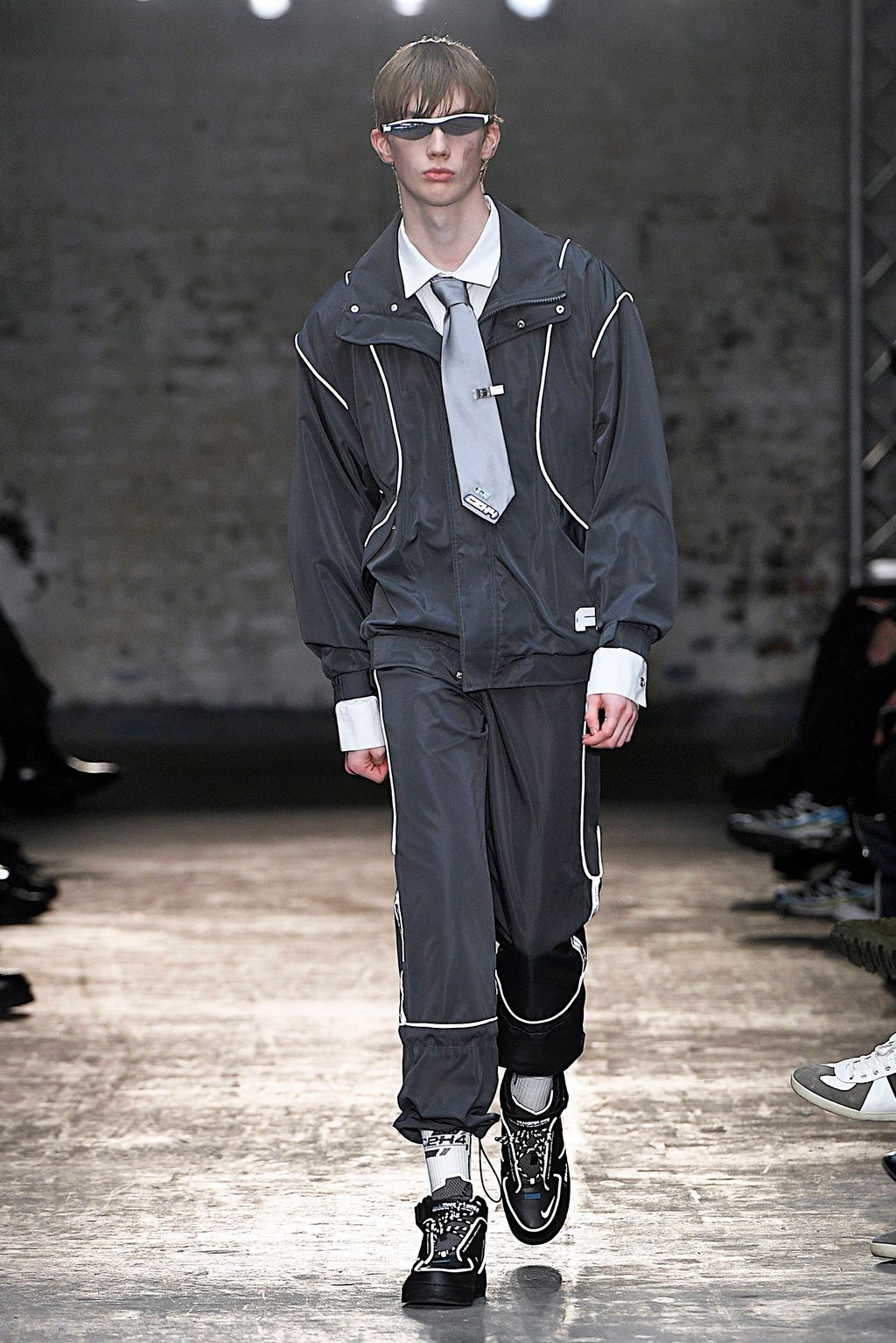 Fashion Week London Fall/Winter 2019 look 9 from the C2H4 collection menswear