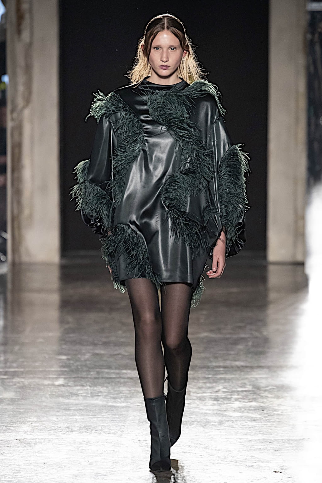 Fashion Week Milan Fall/Winter 2019 look 2 from the Calcaterra collection 女装