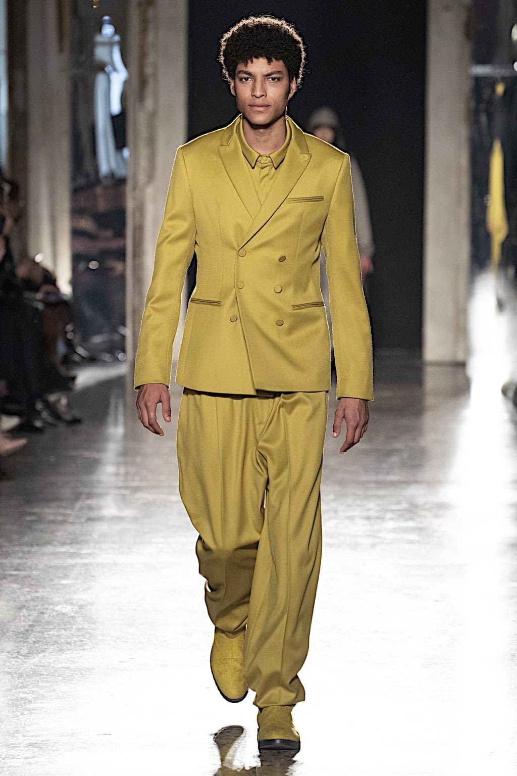 Fashion Week Milan Fall/Winter 2019 look 3 from the Calcaterra collection womenswear