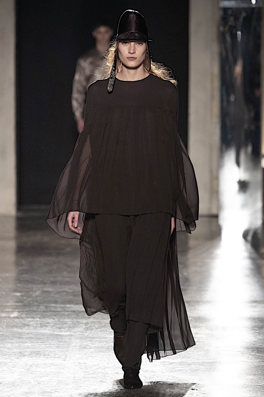 Fashion Week Milan Fall/Winter 2019 look 11 de la collection Calcaterra womenswear