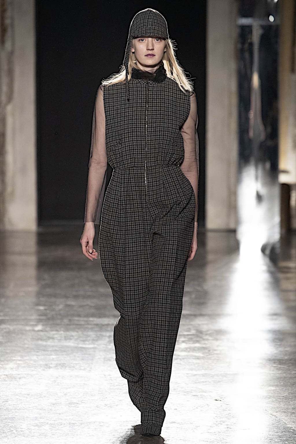 Fashion Week Milan Fall/Winter 2019 look 30 de la collection Calcaterra womenswear