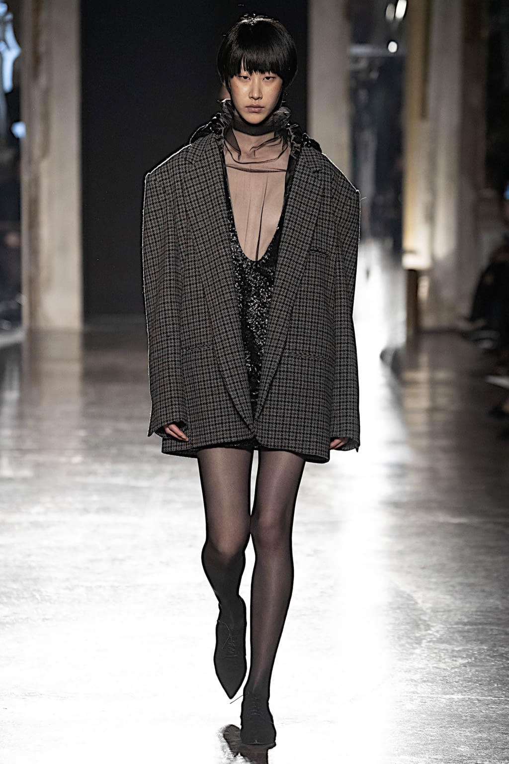 Fashion Week Milan Fall/Winter 2019 look 31 de la collection Calcaterra womenswear
