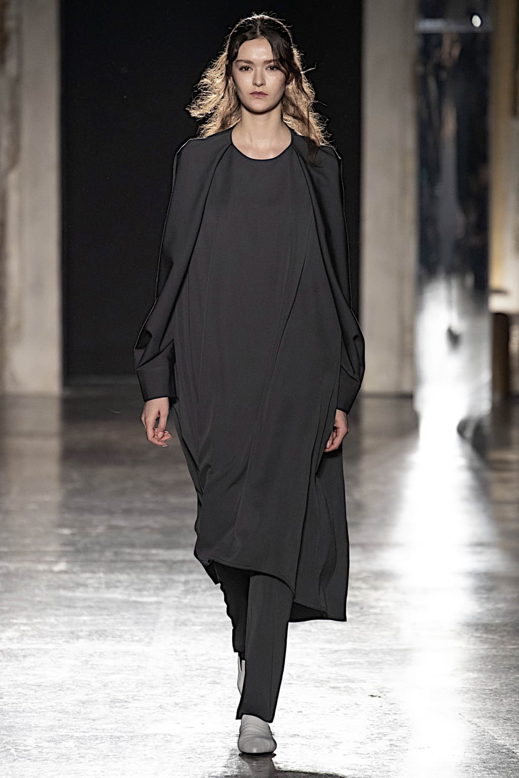 Fashion Week Milan Fall/Winter 2019 look 32 de la collection Calcaterra womenswear