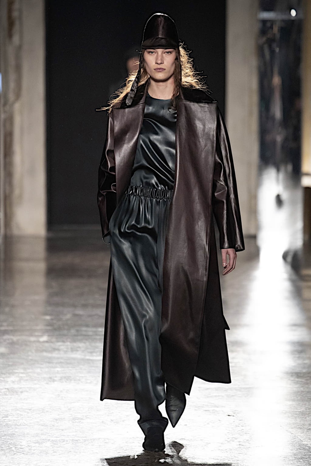 Fashion Week Milan Fall/Winter 2019 look 33 de la collection Calcaterra womenswear