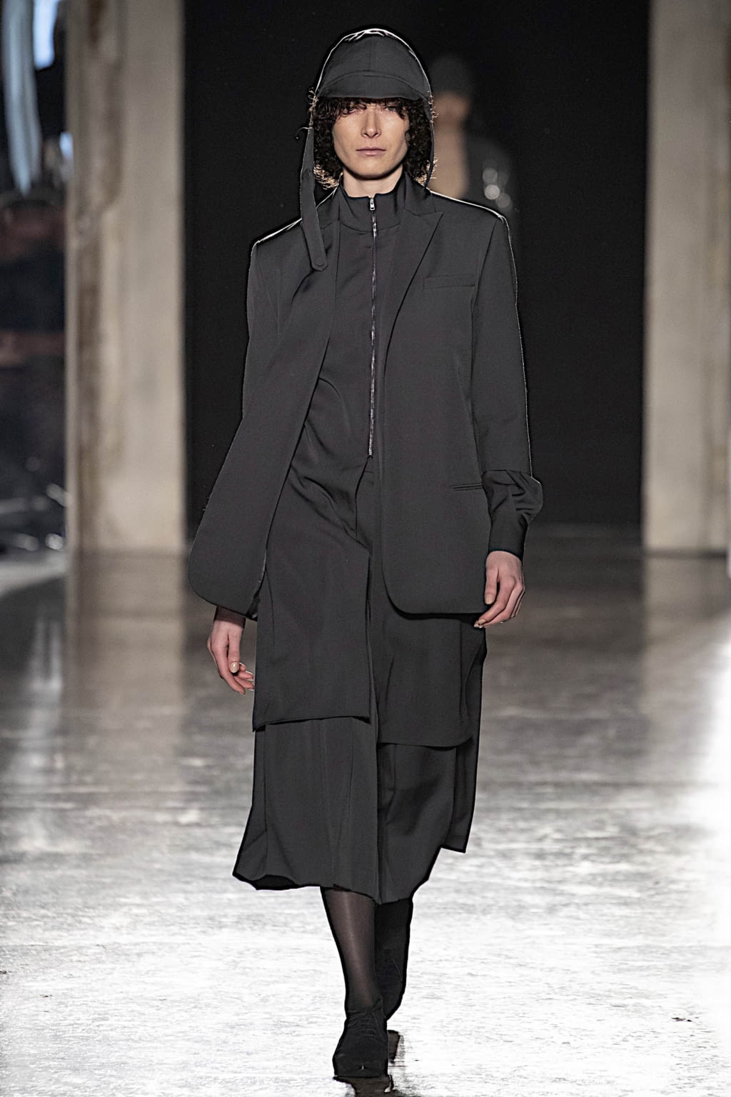 Fashion Week Milan Fall/Winter 2019 look 34 de la collection Calcaterra womenswear