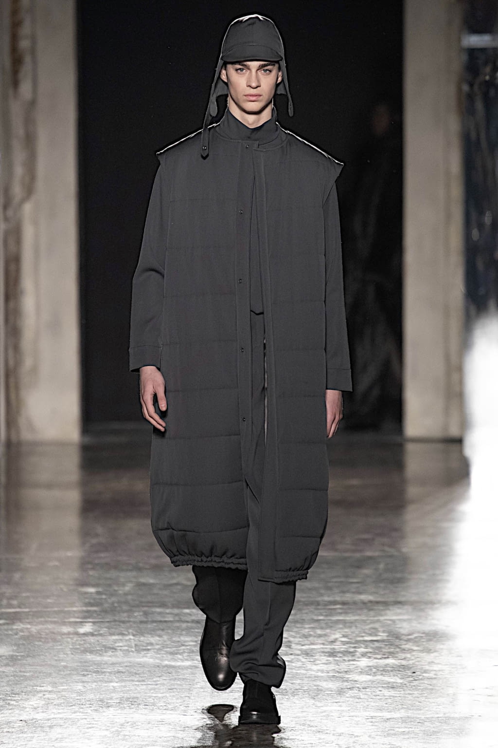 Fashion Week Milan Fall/Winter 2019 look 38 from the Calcaterra collection 女装