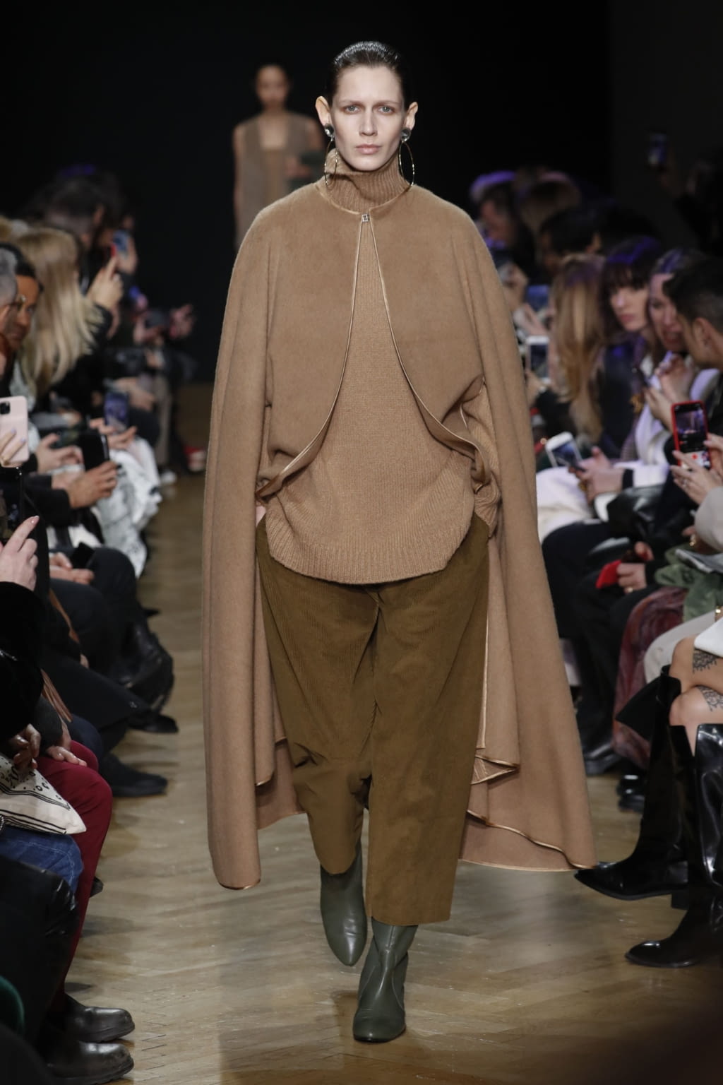 Fashion Week Milan Fall/Winter 2020 look 6 from the Calcaterra collection womenswear