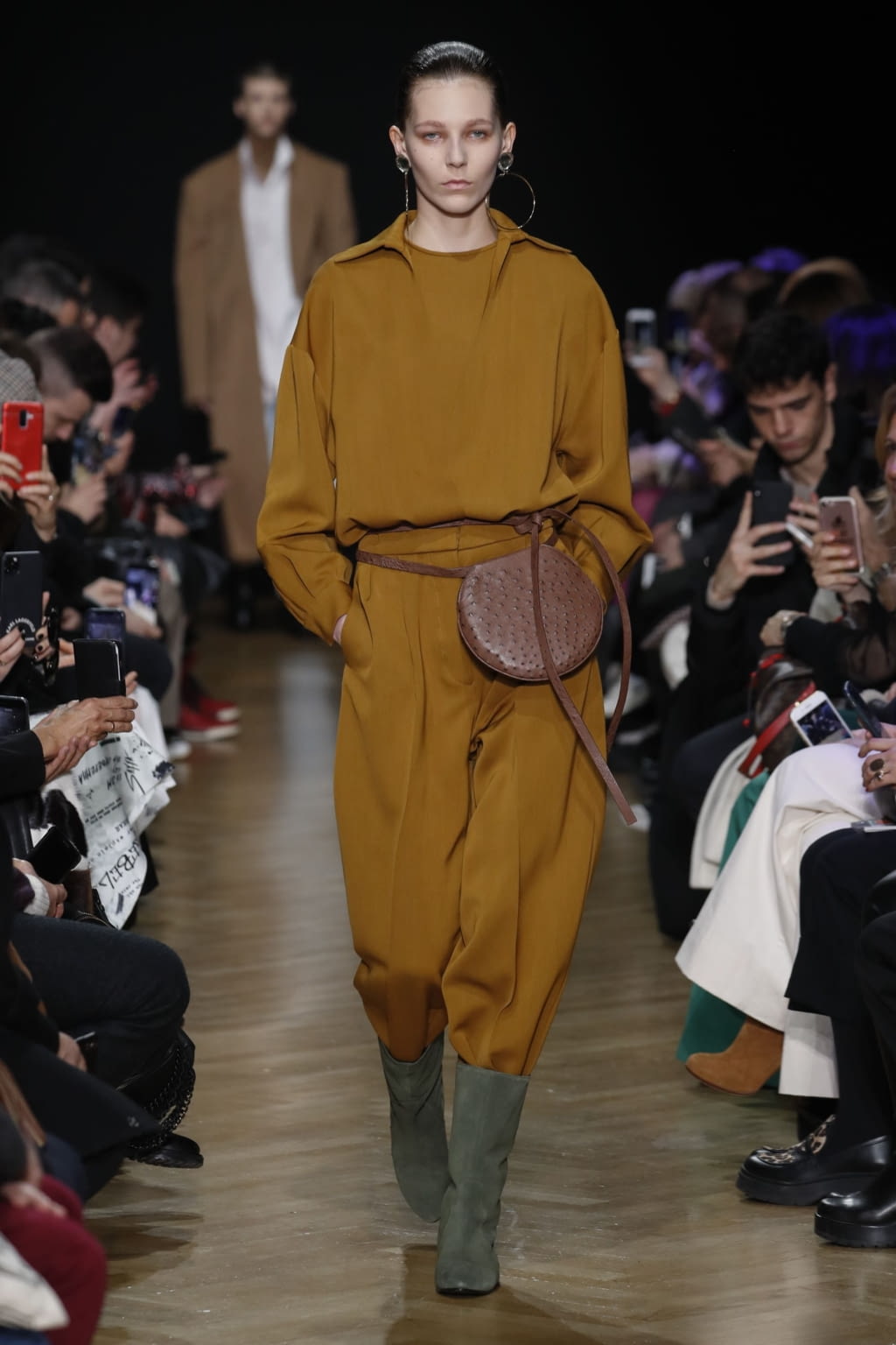 Fashion Week Milan Fall/Winter 2020 look 8 de la collection Calcaterra womenswear