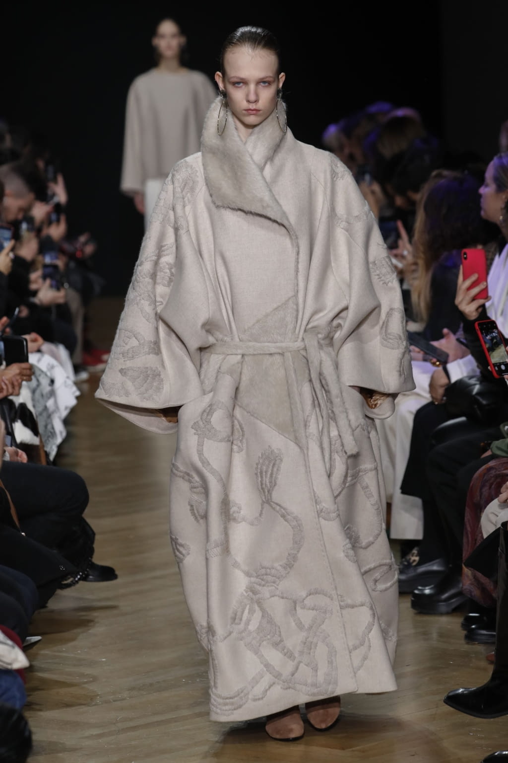 Fashion Week Milan Fall/Winter 2020 look 17 from the Calcaterra collection womenswear