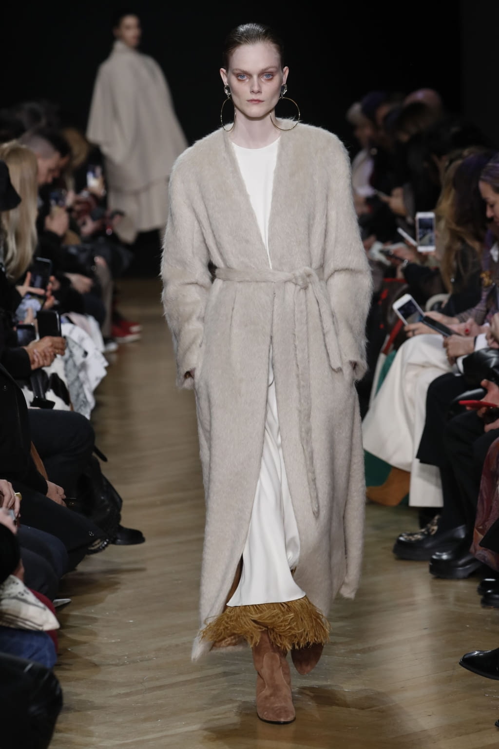 Fashion Week Milan Fall/Winter 2020 look 20 from the Calcaterra collection 女装