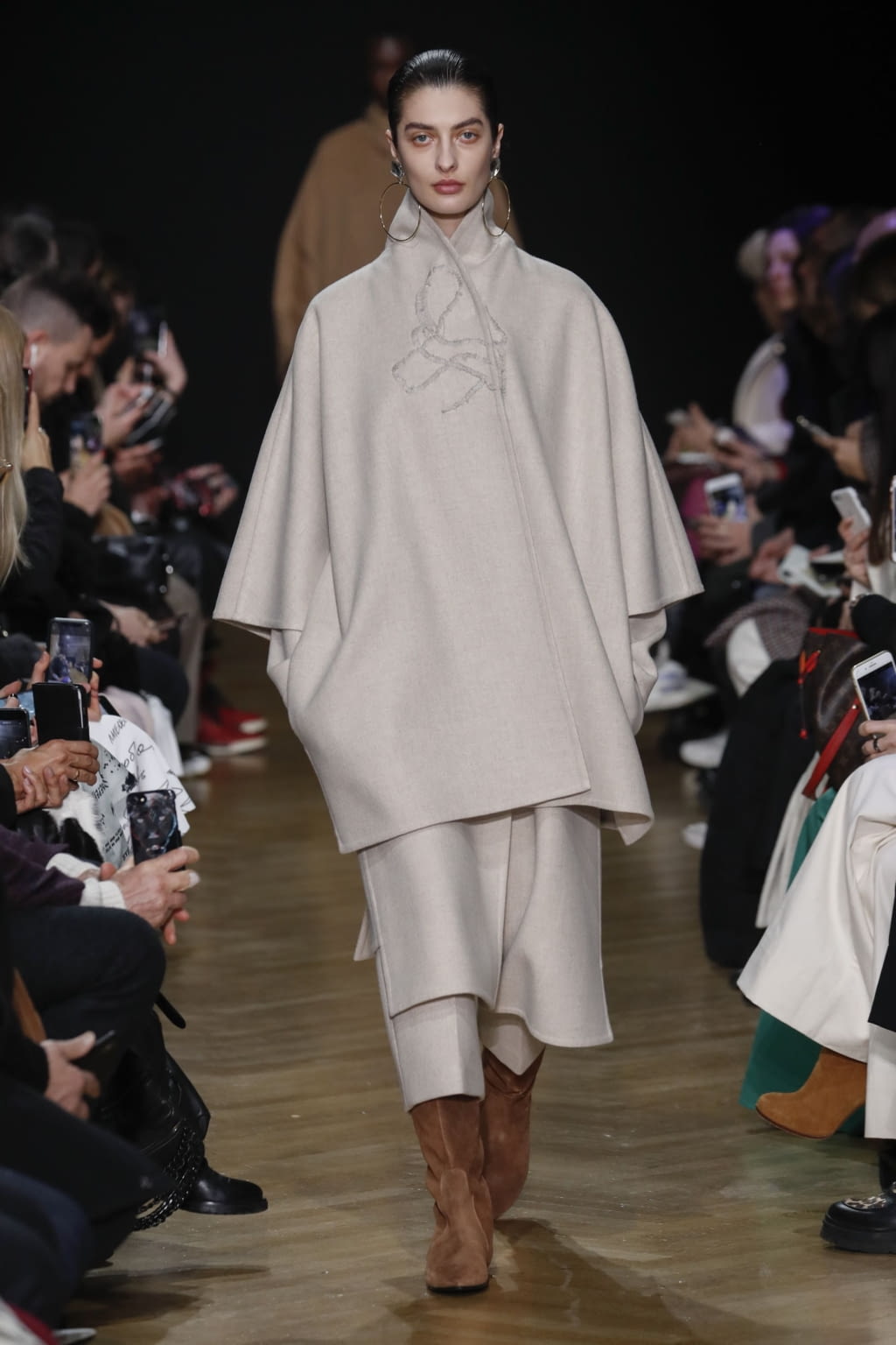 Fashion Week Milan Fall/Winter 2020 look 21 from the Calcaterra collection womenswear