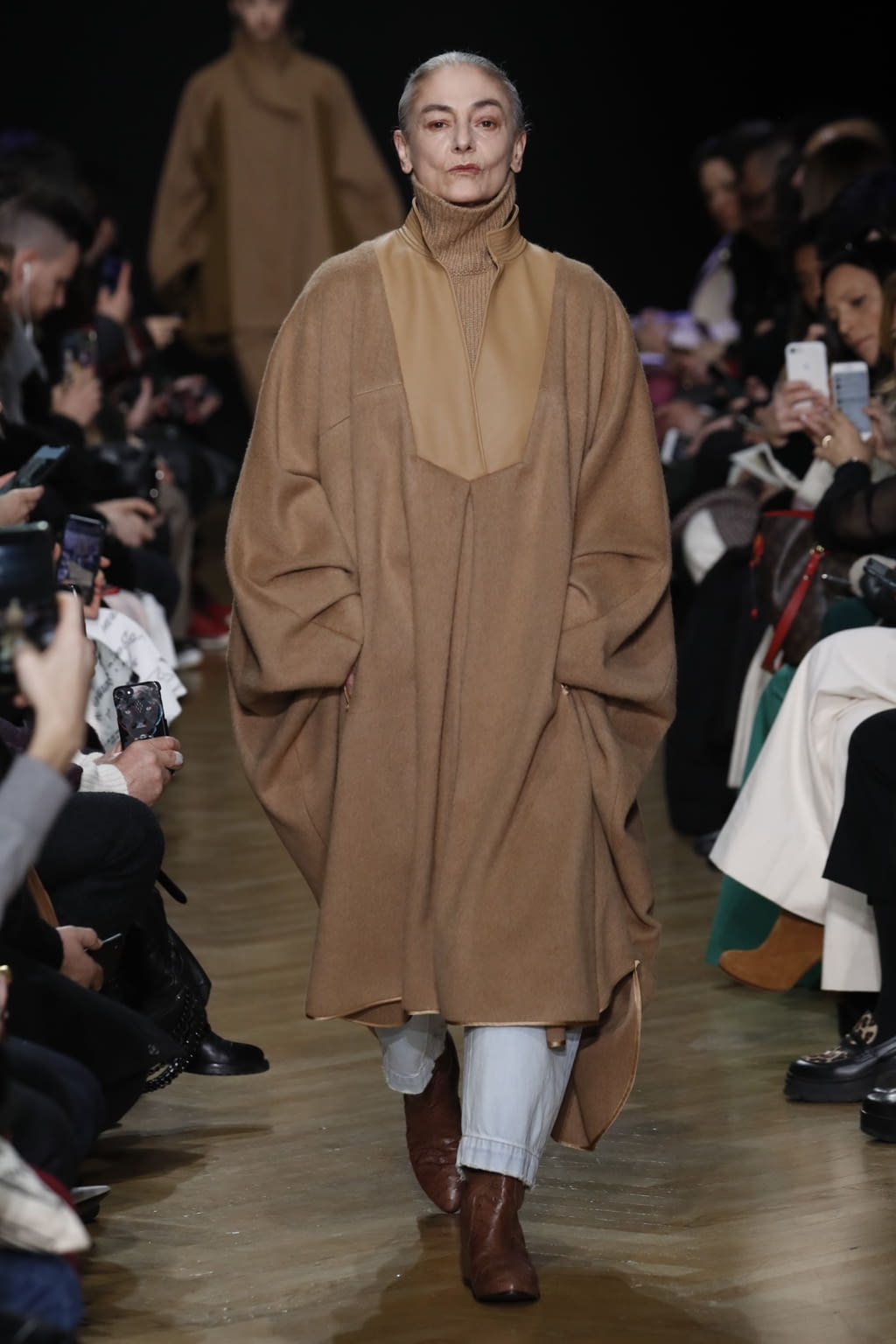Fashion Week Milan Fall/Winter 2020 look 23 from the Calcaterra collection 女装