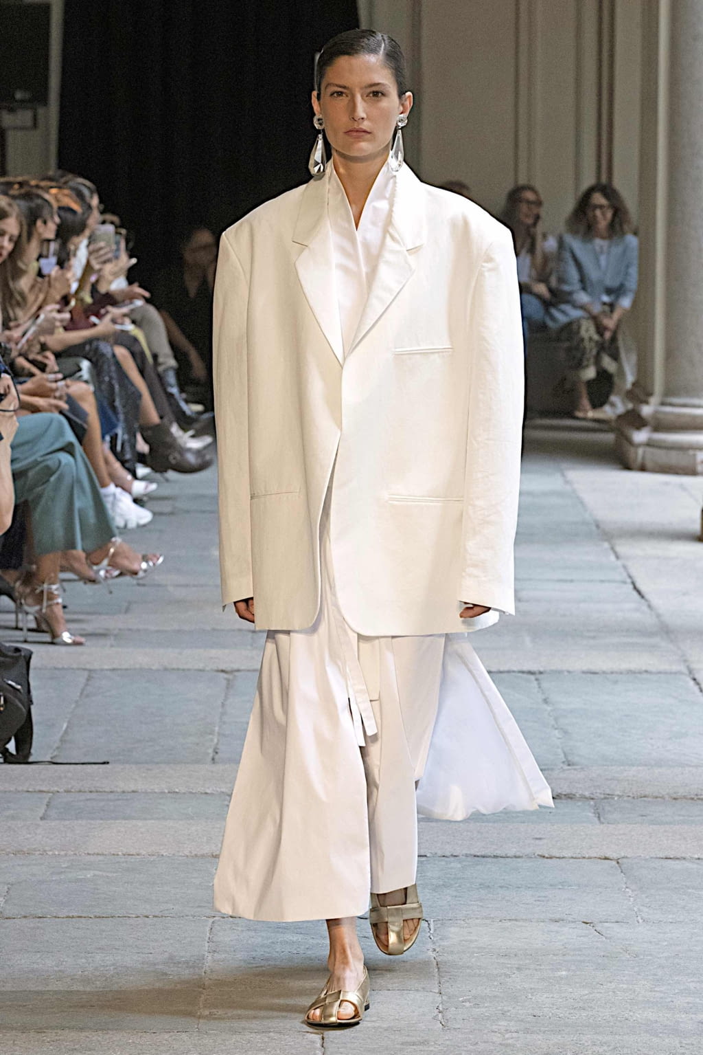 Fashion Week Milan Spring/Summer 2020 look 2 from the Calcaterra collection womenswear
