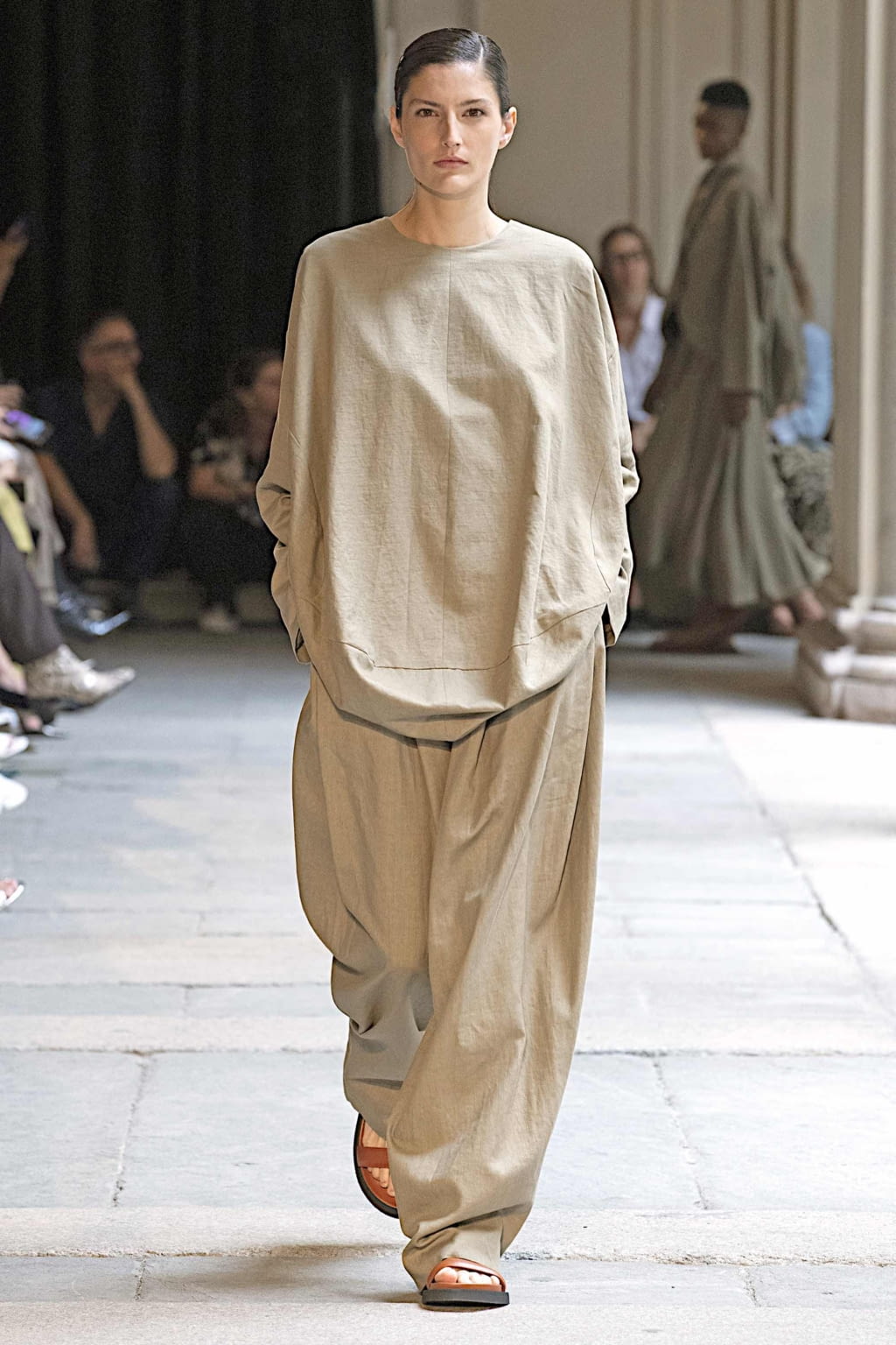 Fashion Week Milan Spring/Summer 2020 look 23 from the Calcaterra collection womenswear