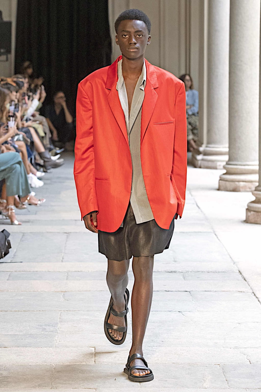 Fashion Week Milan Spring/Summer 2020 look 26 from the Calcaterra collection 女装